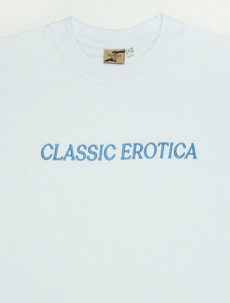 C L A S S I C t-shirt